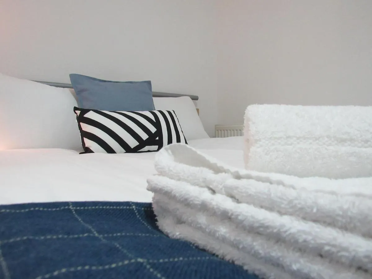 The Tas Suites - Tas Accommodations CBG